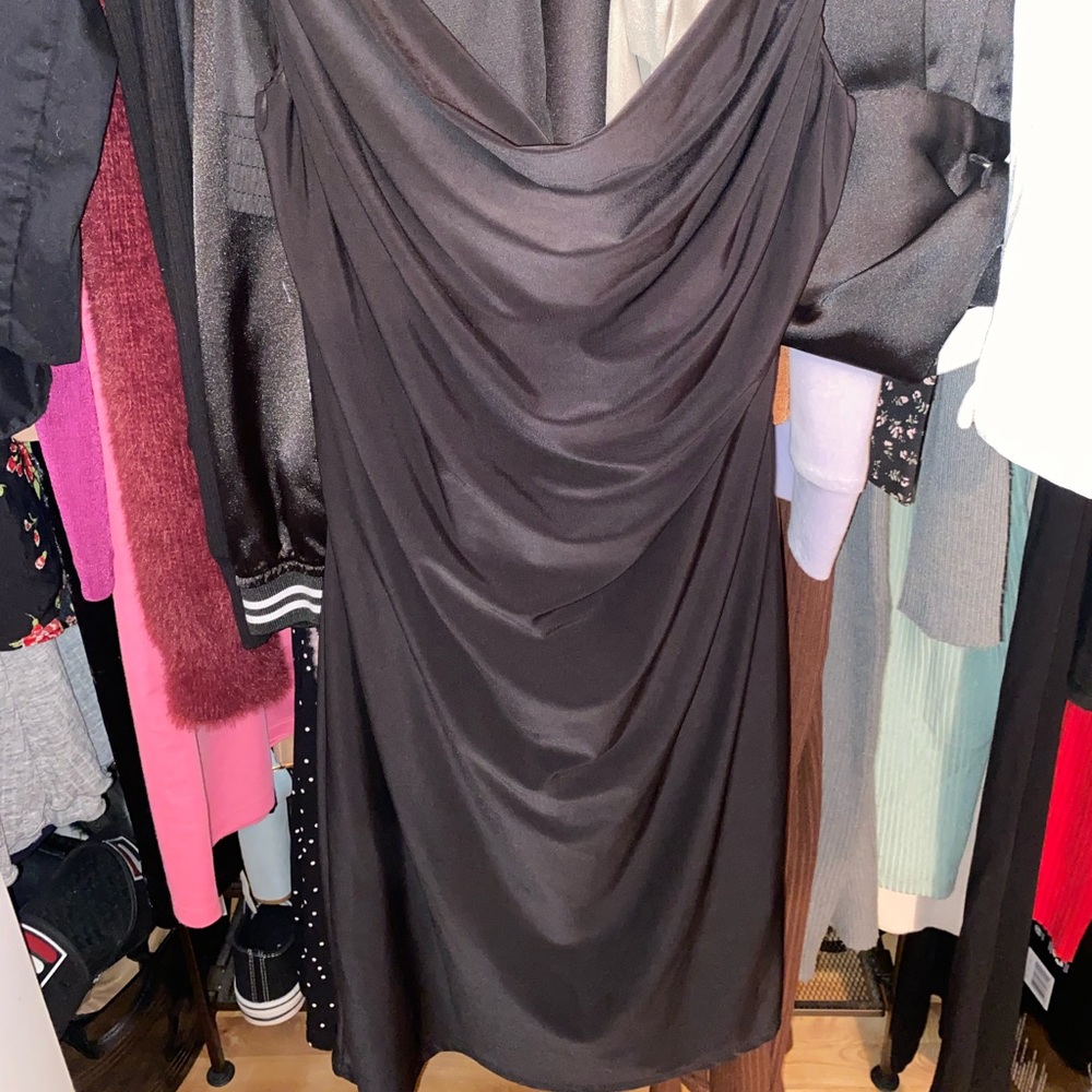 BRAND NEW Beautiful Backless Dress